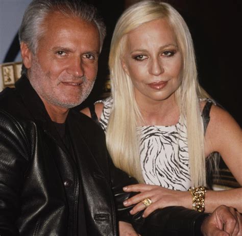 versace mit blut abdruck von gianni versace|25 Jahre Versace.